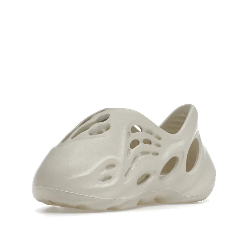 Yeezy Foam RNNR Sand (Infants) - Image 3